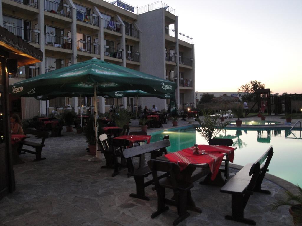 Park Hotel Argo Obzor Exterior foto